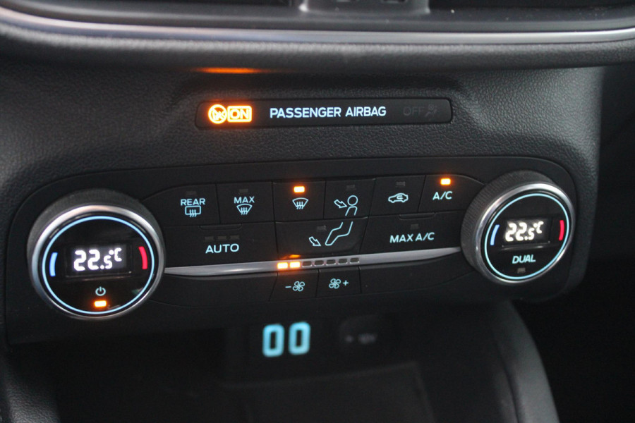 Ford Kuga 1.5 EcoBoost Titanium X | Trekhaak | Adaptive cruise control | Dodehoeksensoren | Camera