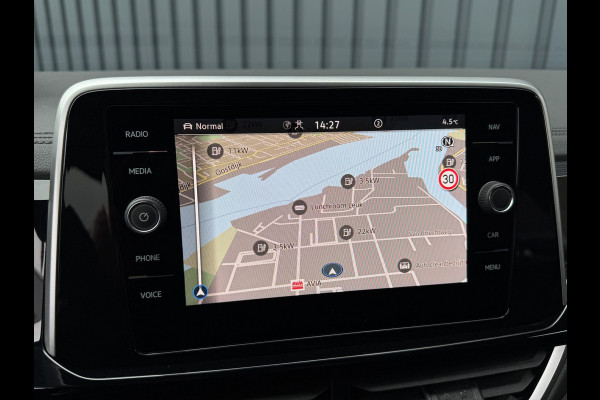 Volkswagen T-Roc 1.5 TSI R-Line Business | Black Style | Trekhaak afnb. | 19'' | IQ Light | Side Assist | Prijs Rijklaar!!