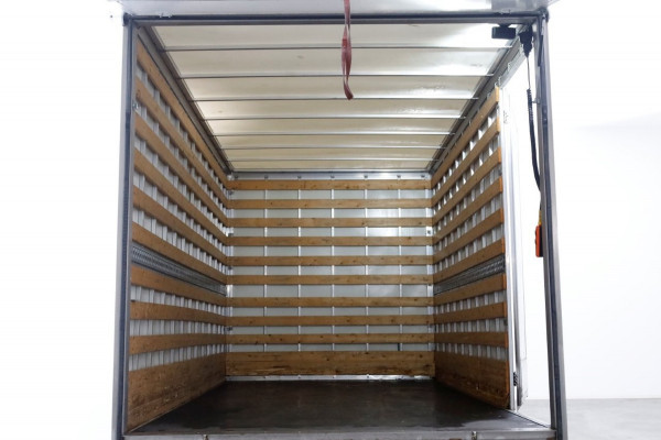 Volkswagen Crafter 35 2.0 TDI 140pk Bakwagen met laadklep en zijdeur 09-2022