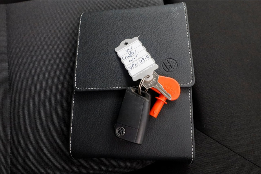 Volkswagen Crafter 35 2.0 TDI 140pk Bakwagen met laadklep en zijdeur 09-2022