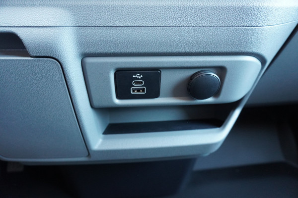 Ford Transit Custom 320L 2.0 TDCI 170PK L2H1 Trend 4x4 Automaat Nr. V143 | Airco | Navi | Adap.Cruise | Blis | 20"LM velgen schuifdeur L+R