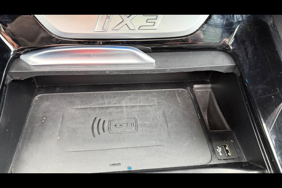 BMW iX3 Executive 80 kWh PANORAMADAK LEER APPLE-CARPLAY LED-XENON