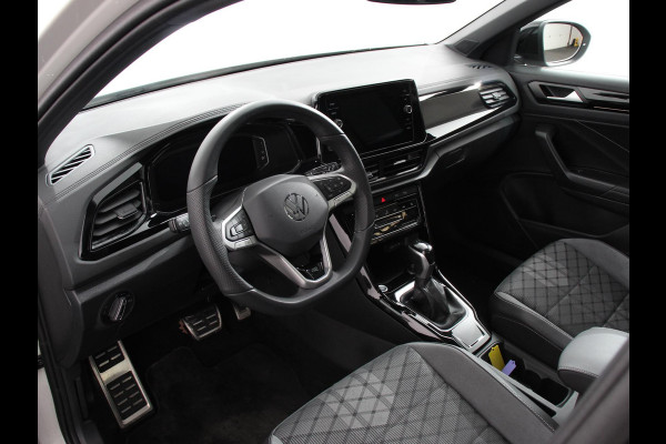 Volkswagen T-Roc 1.5 TSI R-Line+Blackpack Climate control | Adaptieve cruise control | Panoramadak | LED | Navigatie | Achteruitrijcamera | Parkeersensoren | Apple Carplay/ Android Auto | Radio