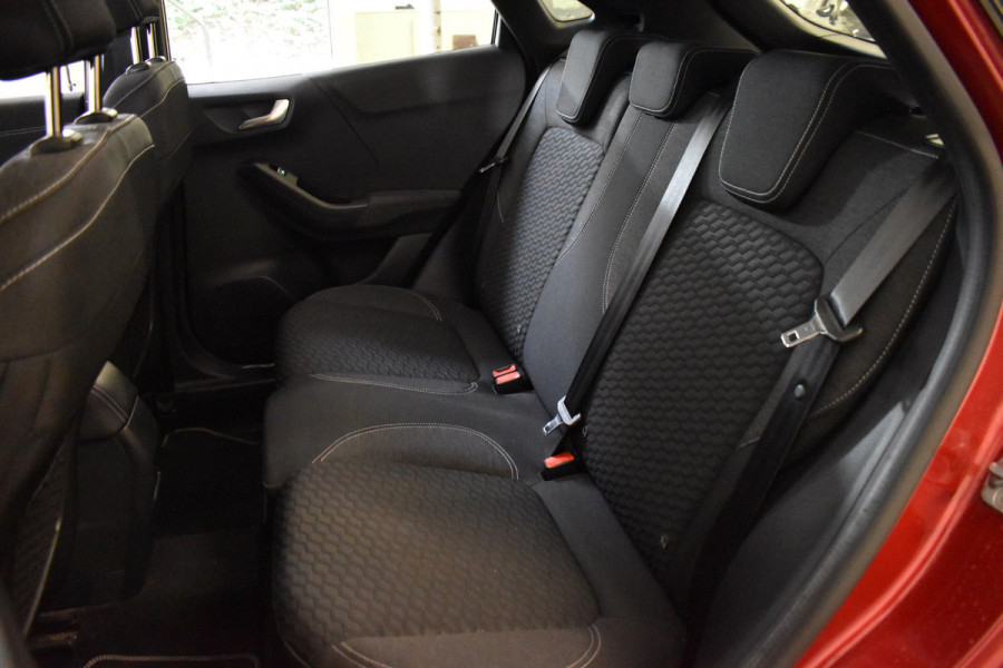 Ford Puma 125PK ECOBOOST HYBRID TITANIUM CARPLAY/LMV/MASSAGE