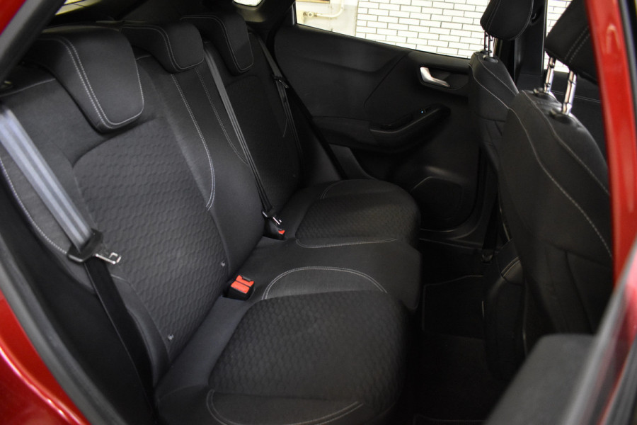 Ford Puma 125PK ECOBOOST HYBRID TITANIUM CARPLAY/LMV/MASSAGE