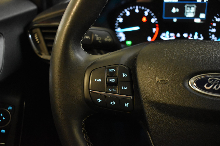 Ford Puma 125PK ECOBOOST HYBRID TITANIUM CARPLAY/LMV/MASSAGE