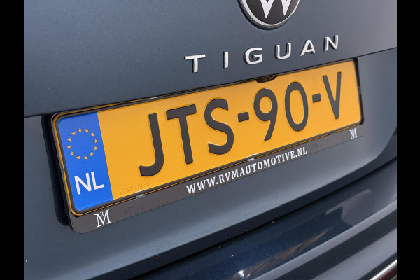 Volkswagen Tiguan 1.4 TSI eHybrid PHEV VAN €33.900,- NU VOOR SLECHTS €30.877,- Uw LENTEVOORDEEL €3.023,- |SUPER COMPLEET| SCHUIF/ KANTELDAK| DODE HOEK| ELEK. ACHTERKLEP| DIG. DASH | CAMERA| RIJKLAAR GELEVERD INCL. 12 MND BOVAG GARANTIE