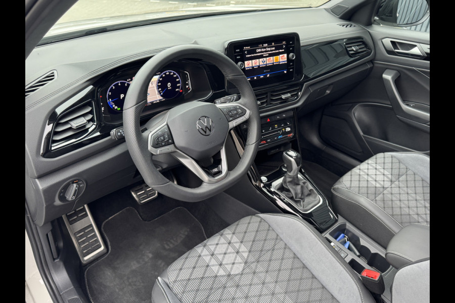 Volkswagen T-Roc 1.5 TSI R-Line Business | Trekhaak afnb. | Panodak | Keyless | Side Assist | Elk. A-klep | IQ Light | Prijs Rijklaar!!