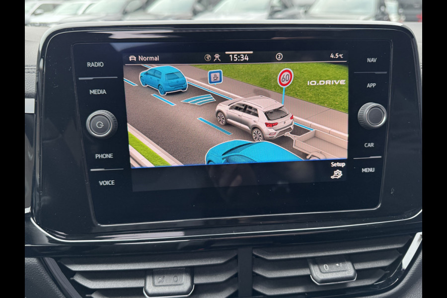 Volkswagen T-Roc 1.5 TSI R-Line Business | Trekhaak afnb. | Panodak | Keyless | Side Assist | Elk. A-klep | IQ Light | Prijs Rijklaar!!