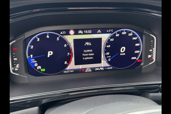 Volkswagen T-Roc 1.5 TSI R-Line Business | Trekhaak afnb. | Panodak | Keyless | Side Assist | Elk. A-klep | IQ Light | Prijs Rijklaar!!