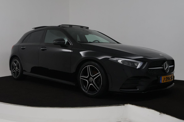 Mercedes-Benz A-Klasse 180 Business Solution AMG (PANORAMADAK, STOELVERWARMING, ELEKTRISCHE STOELEN-, SFEERVERLICHTING, NL-AUTO)