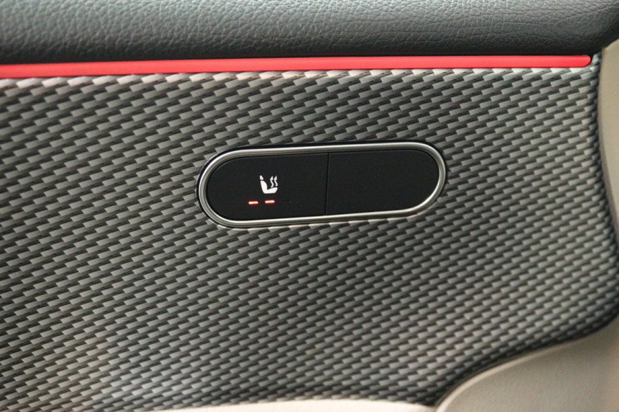 Mercedes-Benz A-Klasse 250 e Business Solution Luxury Limited (SFEERVERLICHTING, STOELVERWARMING, ACHTERUITRIJCAMERA, SENSOREN)