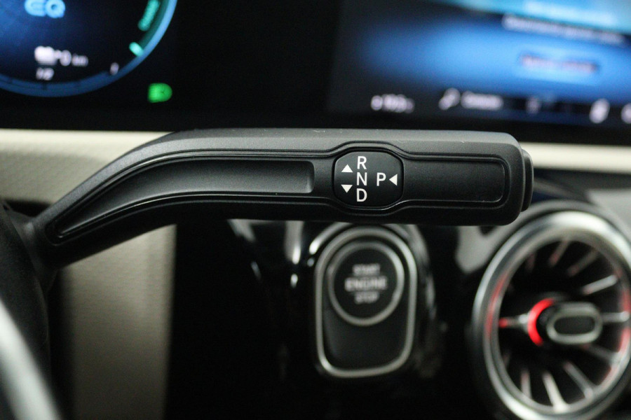 Mercedes-Benz A-Klasse 250 e Business Solution Luxury Limited (SFEERVERLICHTING, STOELVERWARMING, ACHTERUITRIJCAMERA, SENSOREN)