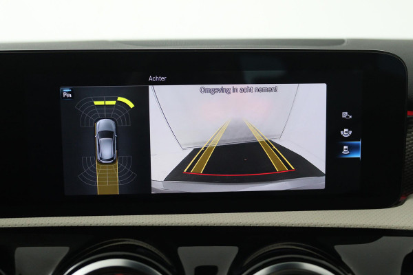 Mercedes-Benz A-Klasse 250 e Business Solution Luxury Limited (SFEERVERLICHTING, STOELVERWARMING, ACHTERUITRIJCAMERA, SENSOREN)