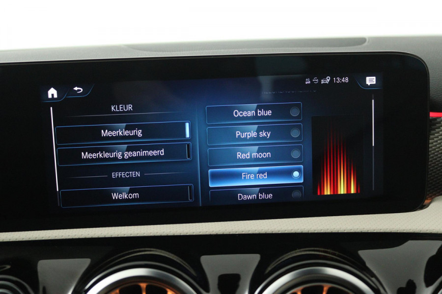 Mercedes-Benz A-Klasse 250 e Business Solution Luxury Limited (SFEERVERLICHTING, STOELVERWARMING, ACHTERUITRIJCAMERA, SENSOREN)