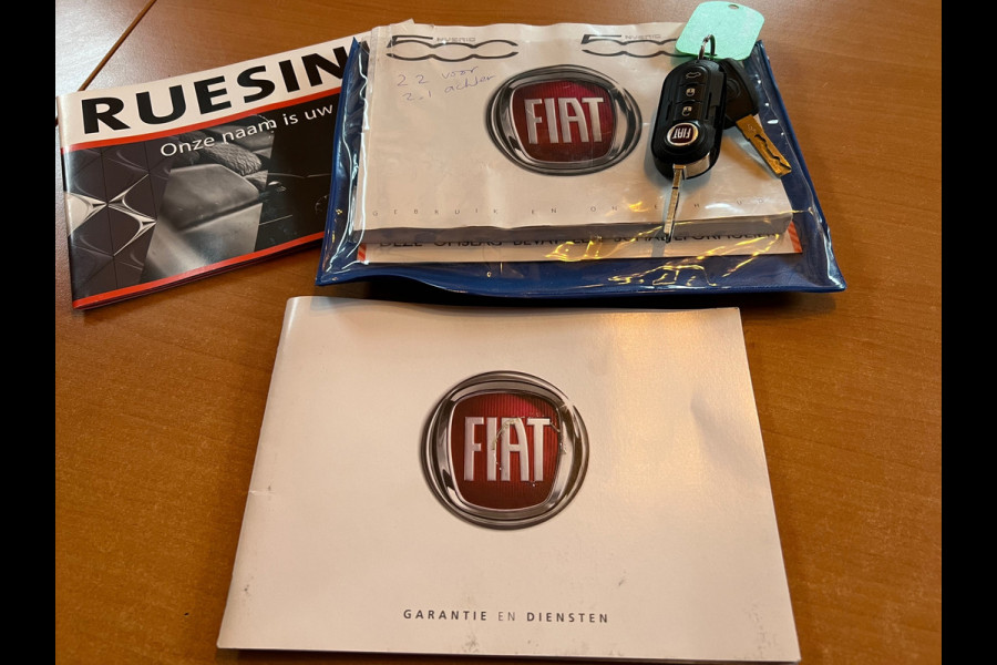 Fiat 500 1.0 Hybrid Lounge 80.000 km NL-AUTO-NAP.