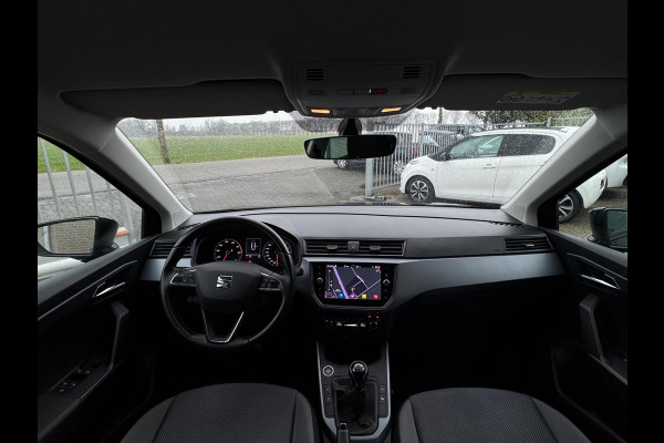 Seat Arona 1.0 TSI Style Business Intense CAMERA / NAVIGATIE / ADAPT. CRUISE / 4-SEIZ BANDEN / HOGE INSTAP /PDC RONDOM / BLINDSPOT