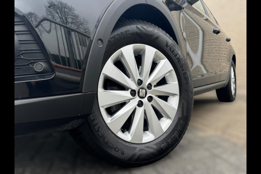 Seat Arona 1.0 TSI Style Business Intense CAMERA / NAVIGATIE / ADAPT. CRUISE / 4-SEIZ BANDEN / HOGE INSTAP /PDC RONDOM / BLINDSPOT