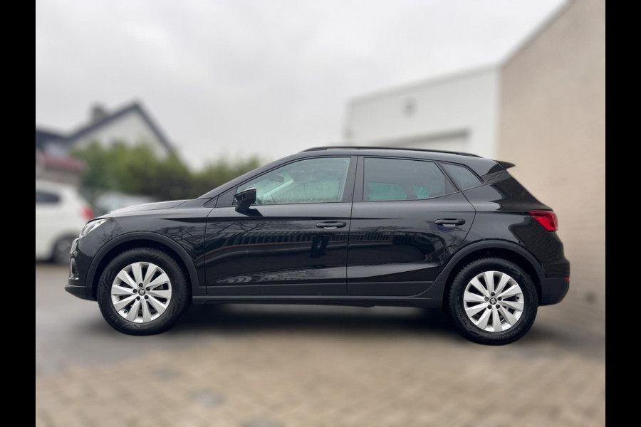 Seat Arona 1.0 TSI Style Business Intense CAMERA / NAVIGATIE / ADAPT. CRUISE / 4-SEIZ BANDEN / HOGE INSTAP /PDC RONDOM / BLINDSPOT