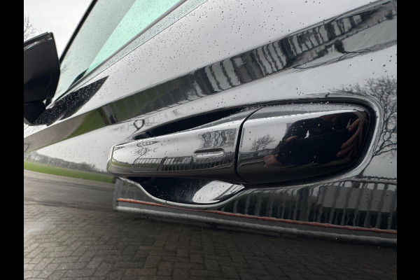 Seat Arona 1.0 TSI Style Business Intense CAMERA / NAVIGATIE / ADAPT. CRUISE / 4-SEIZ BANDEN / HOGE INSTAP /PDC RONDOM / BLINDSPOT