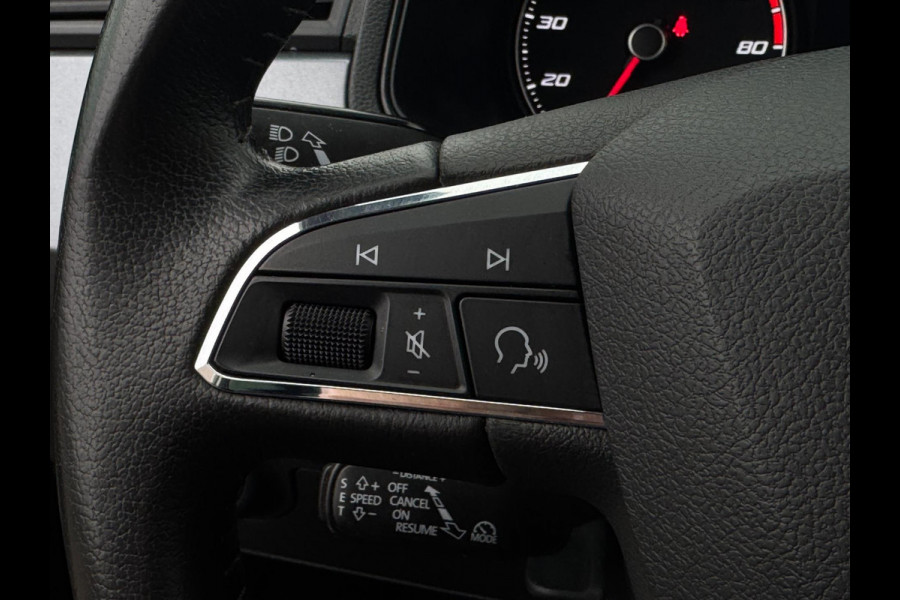 Seat Arona 1.0 TSI Style Business Intense CAMERA / NAVIGATIE / ADAPT. CRUISE / 4-SEIZ BANDEN / HOGE INSTAP /PDC RONDOM / BLINDSPOT