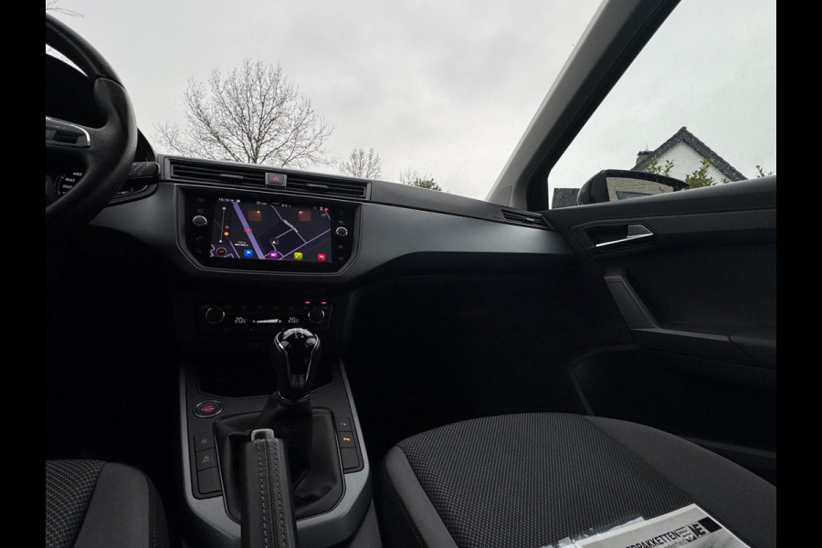 Seat Arona 1.0 TSI Style Business Intense CAMERA / NAVIGATIE / ADAPT. CRUISE / 4-SEIZ BANDEN / HOGE INSTAP /PDC RONDOM / BLINDSPOT