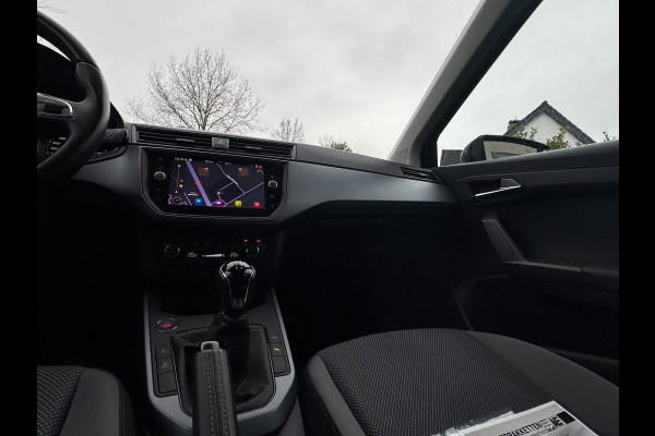 Seat Arona 1.0 TSI Style Business Intense CAMERA / NAVIGATIE / ADAPT. CRUISE / 4-SEIZ BANDEN / HOGE INSTAP /PDC RONDOM / BLINDSPOT