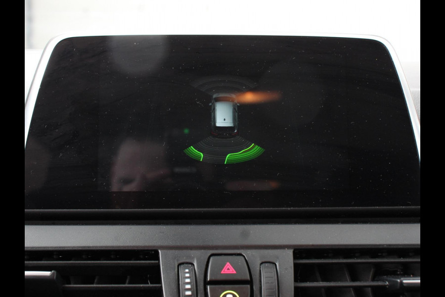 BMW 2 Serie Gran Tourer 218i 7p. Executive Launch Edition | Cruise control | Climate control | Parkeersensoren | Navigatie | Achteruitrijcamera | LED | Lichtmetalen velgen