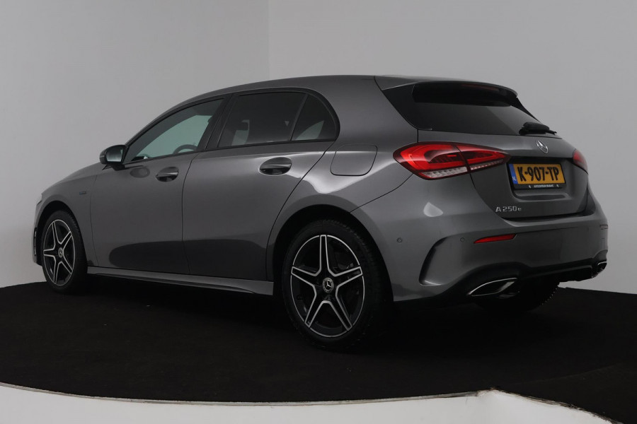 Mercedes-Benz A-Klasse 250 e Business Solution AMG Limited (SFEERVERLICHTING, STOELVERWARMING, ACHTERUITRIJCAMERA, SENSOREN)