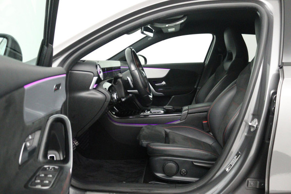 Mercedes-Benz A-Klasse 250 e Business Solution AMG Limited (SFEERVERLICHTING, STOELVERWARMING, ACHTERUITRIJCAMERA, SENSOREN)