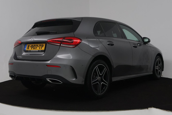 Mercedes-Benz A-Klasse 250 e Business Solution AMG Limited (SFEERVERLICHTING, STOELVERWARMING, ACHTERUITRIJCAMERA, SENSOREN)