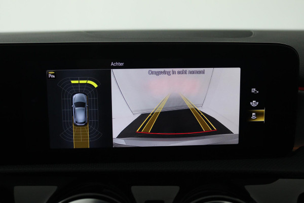 Mercedes-Benz A-Klasse 250 e Business Solution AMG Limited (SFEERVERLICHTING, STOELVERWARMING, ACHTERUITRIJCAMERA, SENSOREN)