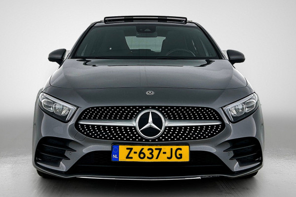 Mercedes-Benz A-Klasse 180 Premium AMG-Line(Dealer OnderH, Panorama, Lane Assist, StoelV, Carplay, Navi, Climate Con, Etc)