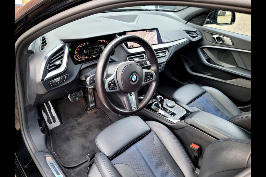 BMW 1-serie 118i M-sport Pano Camera Stuurverw. HIFI [1e eig. BTW NL NAP]