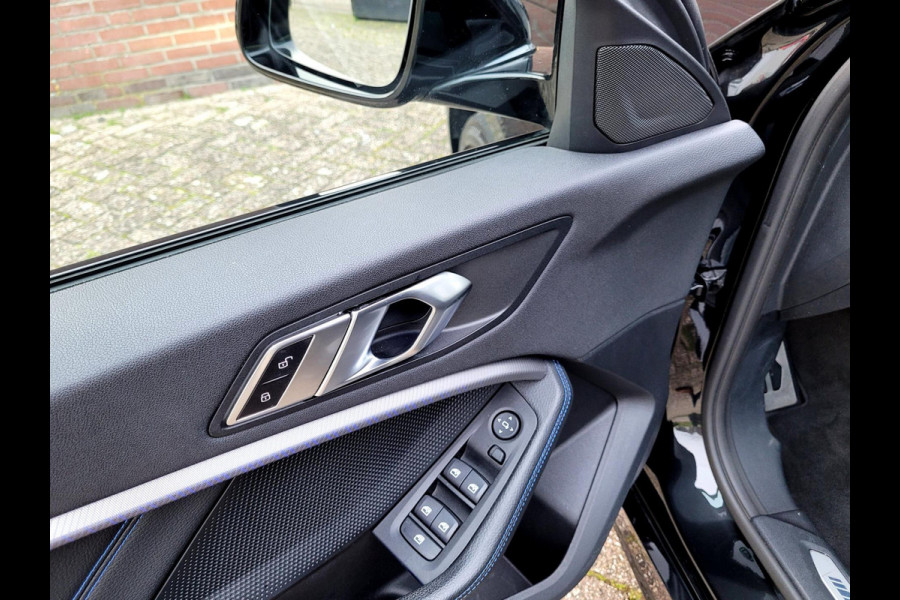 BMW 1-serie 118i M-sport Pano Camera Stuurverw. HIFI [1e eig. BTW NL NAP]