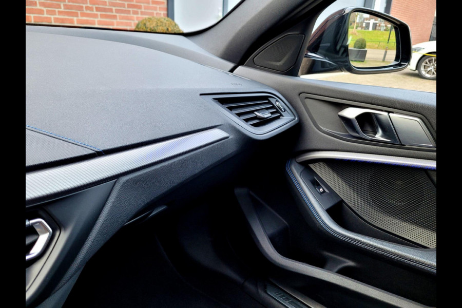 BMW 1-serie 118i M-sport Pano Camera Stuurverw. HIFI [1e eig. BTW NL NAP]