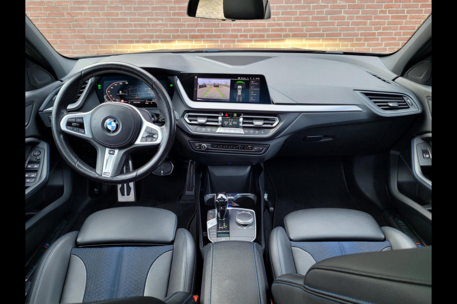 BMW 1-serie 118i M-sport Pano Camera Stuurverw. HIFI [1e eig. BTW NL NAP]