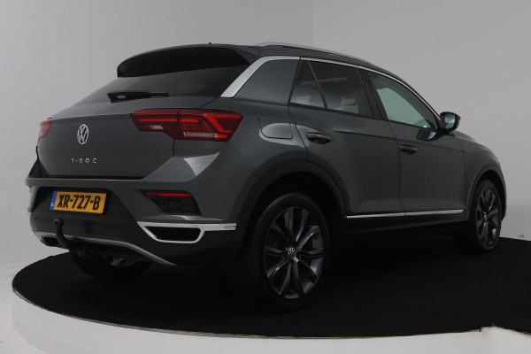 Volkswagen T-Roc 1.5 TSI Sport (PANORAMADAK, TREKHAAK, DIGITALE COCKPIT, CRUISE ADAPTIEF, ACHTERUITRIJCAMERA, SENSOREN)