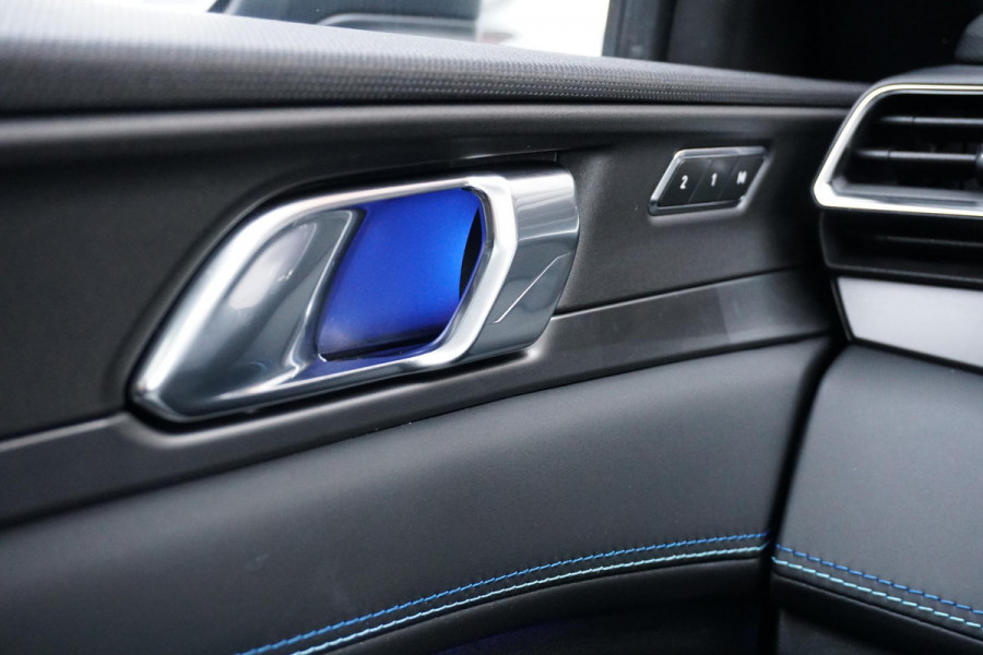 Lynk & Co 01 1.5 + 360 CAMERA / PANORAMADAK / INFINITY AUDIO