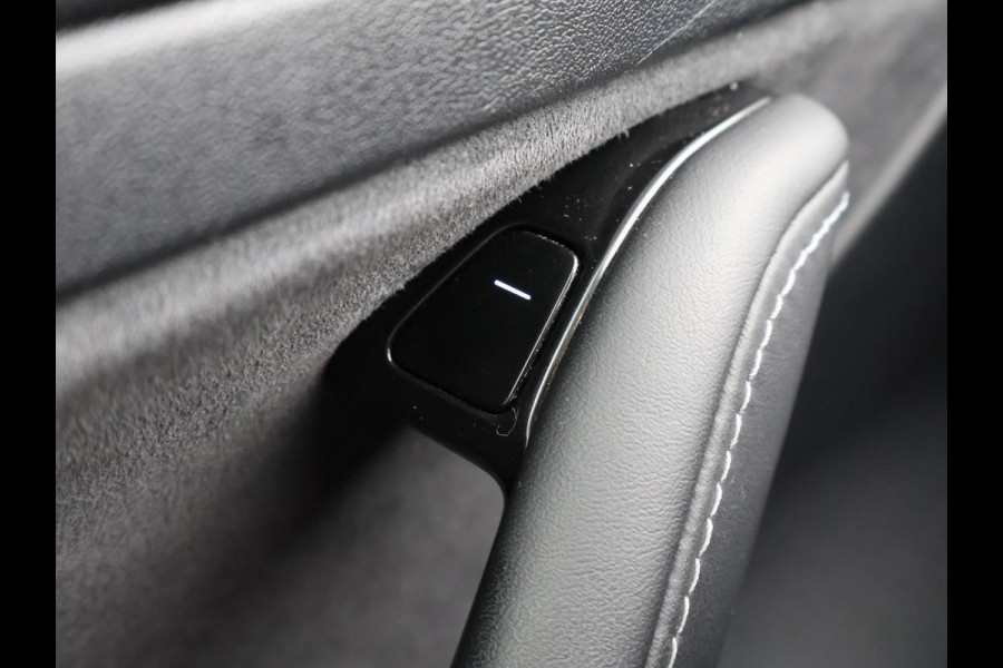 Tesla Model 3 RWD PLUS 60KWH 1e EIG.ACCU SOH 93! BIJNA 2021 GARANTIE TOT 2031* PARKEERSENSOREN V+A . PANORAMADAK . APPLE CARPLAY & ANDROID AUTO . STOELVERWARMING