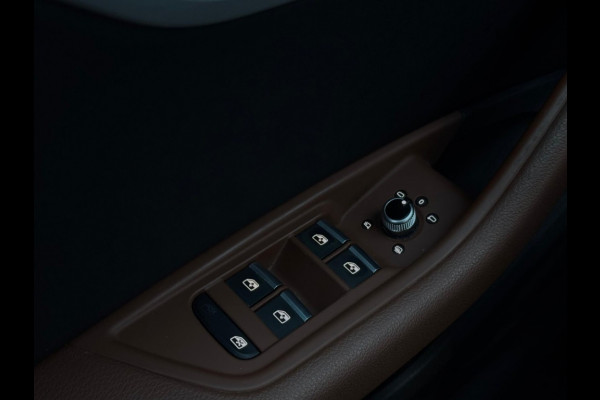 Audi A4 Avant 35 TFSI Pro Line m22 NAVI AIRCO PDC LEDER LED SPORTVELGEN