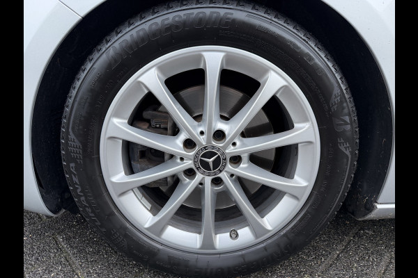 Mercedes-Benz A-Klasse 220 Advantage (Trekhaak - Automatische Airco - Navigatie - LED - Stoelverwarming - Camera - Parkeersensoren V+A)