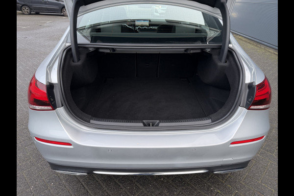 Mercedes-Benz A-Klasse 220 Advantage (Trekhaak - Automatische Airco - Navigatie - LED - Stoelverwarming - Camera - Parkeersensoren V+A)