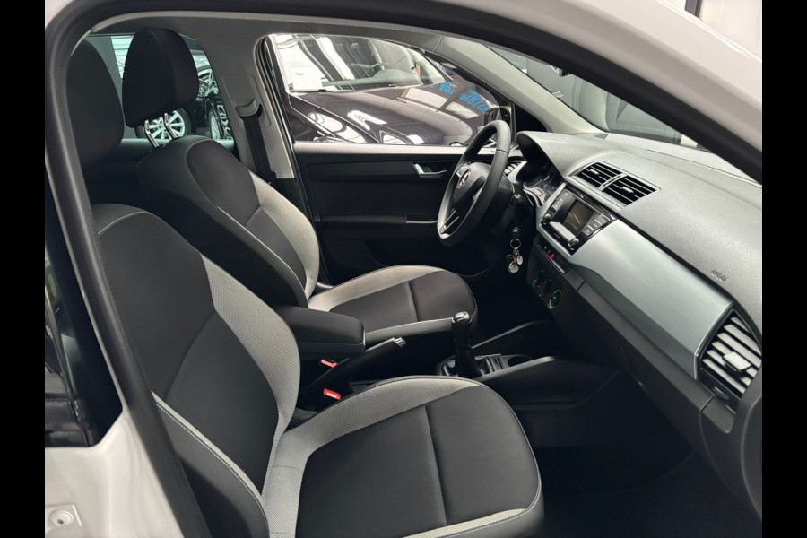 Škoda Fabia Combi 1.0 TSI Ambition / Panorama dak / Trekhaak