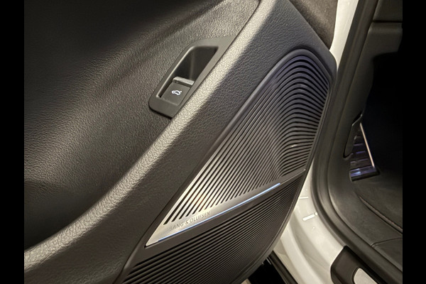 Audi RSQ8 4.0 TFSI quattro Pano|Ceramic|B&O 3D|HuD|Trekhaak