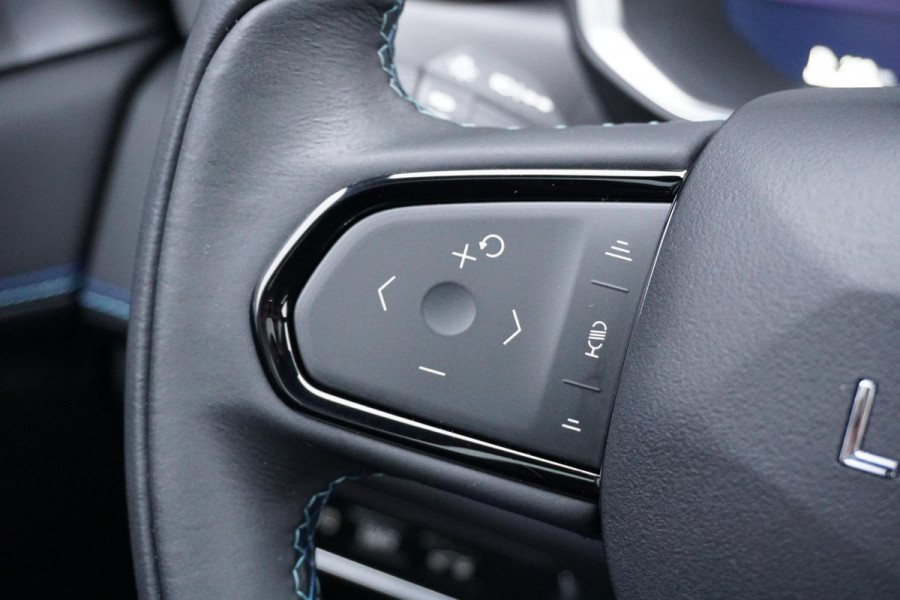 Lynk & Co 01 1.5 + 360 CAMERA / PANORAMADAK / INFINITY AUDIO