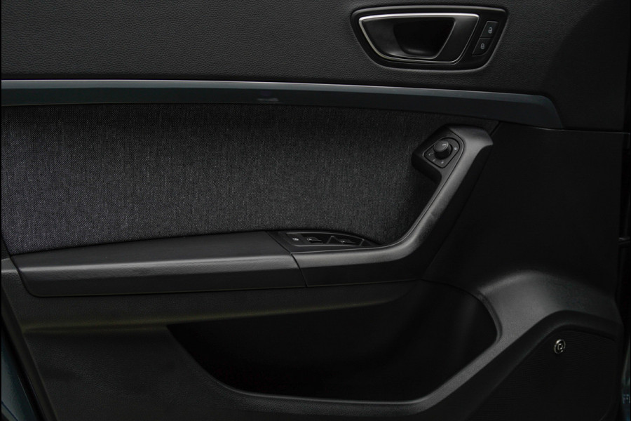 Seat Ateca 1.5 TSI Style. Navi ACC 360° Camera Beats Audio Stuur- & stoelverwarming Cruise PDC LM velgen