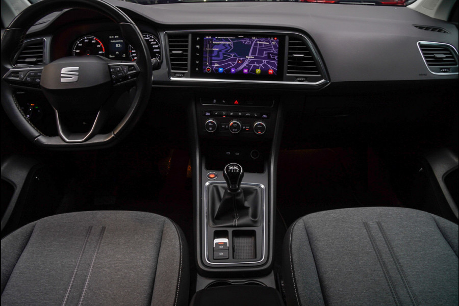 Seat Ateca 1.5 TSI Style. Navi ACC 360° Camera Beats Audio Stuur- & stoelverwarming Cruise PDC LM velgen