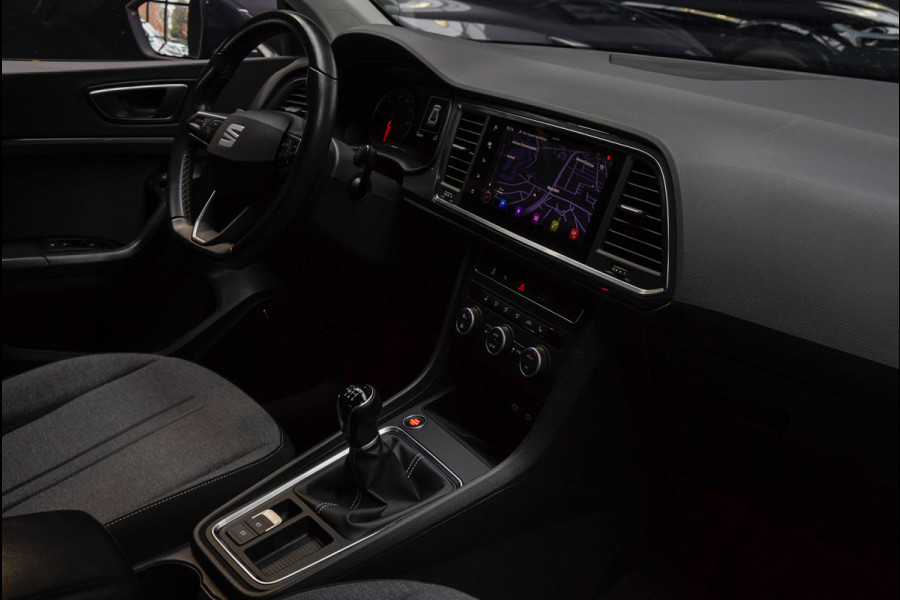 Seat Ateca 1.5 TSI Style. Navi ACC 360° Camera Beats Audio Stuur- & stoelverwarming Cruise PDC LM velgen
