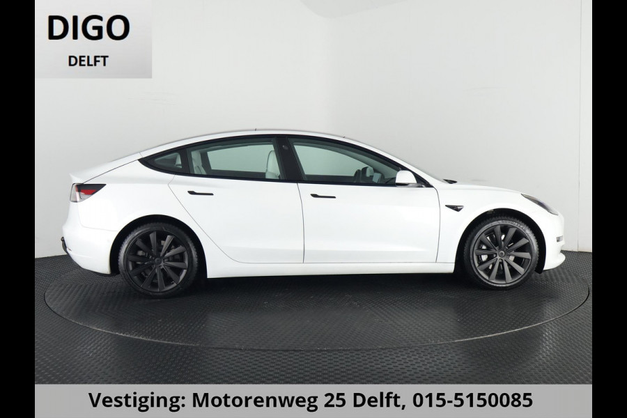 Tesla Model 3 LONGRANGE AWD 1e EIG ACCU SOD 92% ! GARANTIE 2031* RANGE TOT 592 KM WLTP !!!   BIJNA 2021 .TREKHAAK . PANORAMA DAK . VOOR & ACHTERSTOELEN VERWARMD . KEYLESS